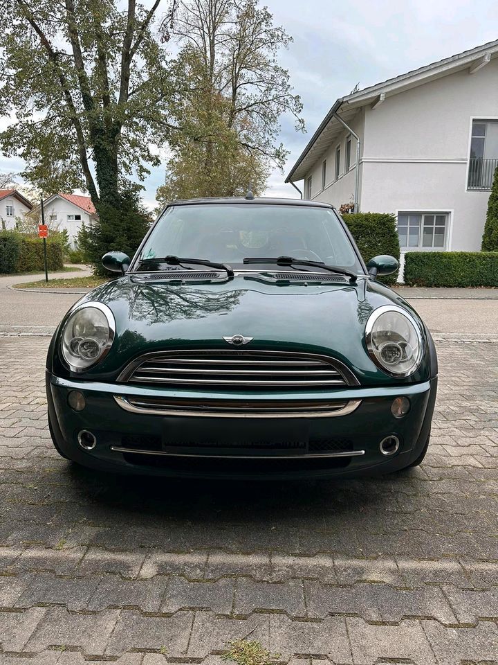 Mini Cooper Cabrio in Oberhaching