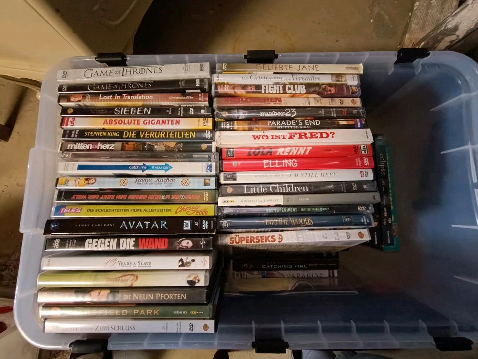 VHS und DVDs Sammlung in Offenbach