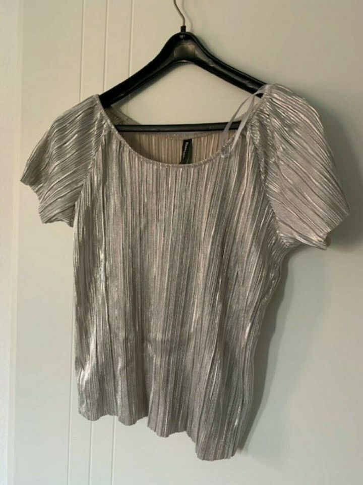 Bluse Hollister M in Lindern (Oldenburg)