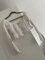 NAKD musselin Crop Kurz Bluse S weiß 36 Rüschen Volant Niedersachsen - Harsefeld Vorschau
