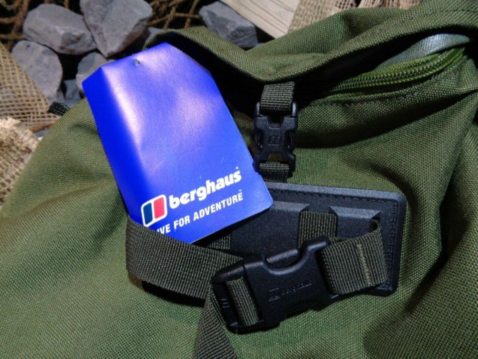 Berghaus Multi Mission MMPS Sidepockets Large 2x10 Liter NEU in Herzogenrath