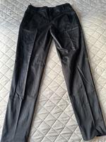 Strenesse Damen Stoff Hose gr 36 glänzend schwarz Hessen - Bad Homburg Vorschau