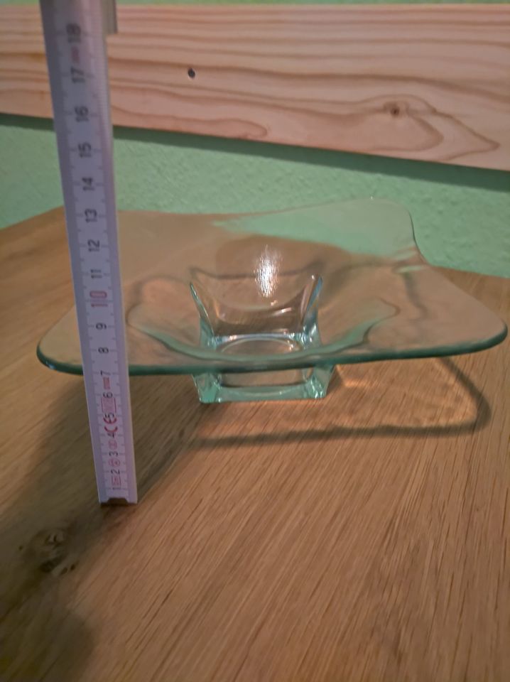 Teelichthalter / Schale aus Glas in Niederndodeleben