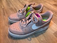 Nike AirForce 1 rosa Gr. 37,5 Nordrhein-Westfalen - Wachtendonk Vorschau