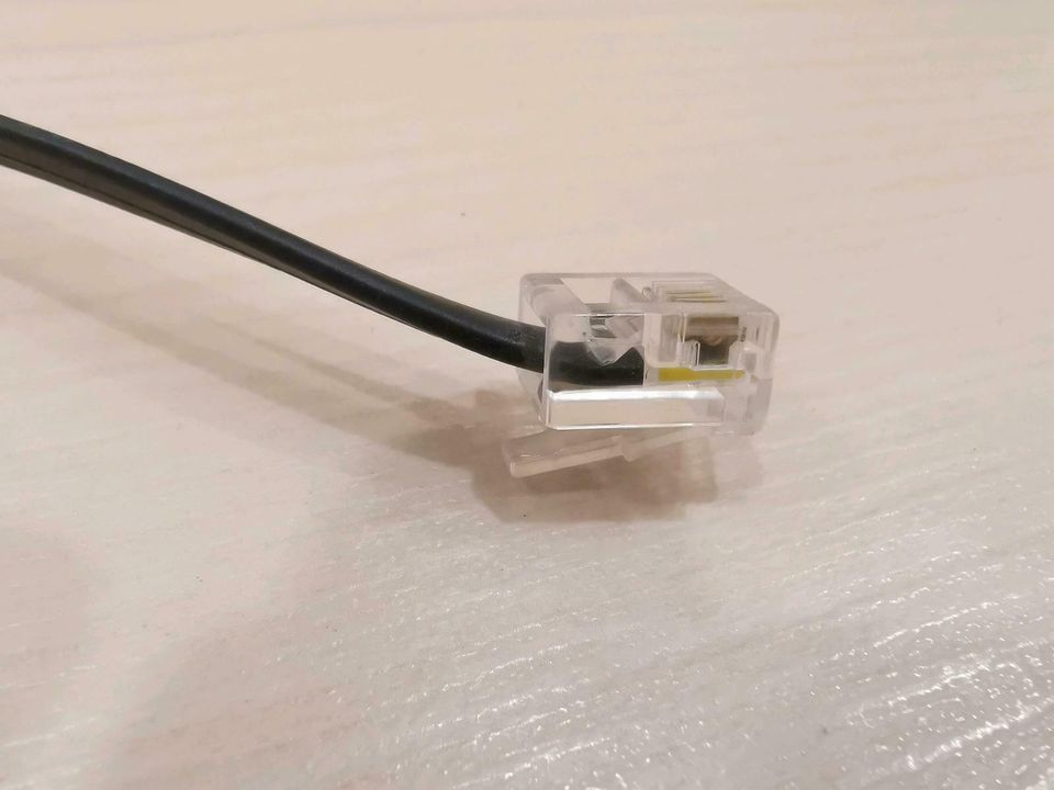 Adapter / Splitter Telefonkabel 4-adrig RJ11 Stecker auf TAE NFN in Fulda