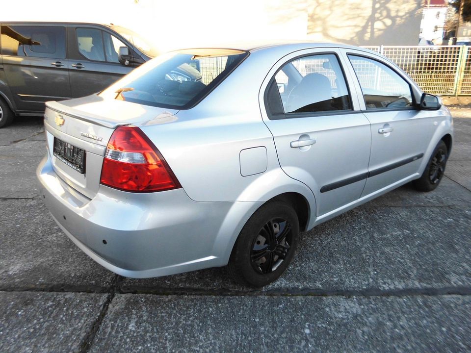 Chevrolet Aveo 1.4 LT Automatc / Klima / PDC in Bergen auf Rügen