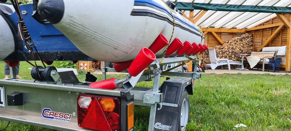 Schlauchboot mit Suzuki Motor (4,4 kW) & Trailer - Top Zustand! in Hüfingen