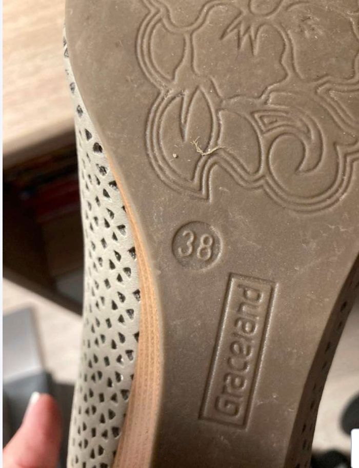 Neuw. Damen Schuhe von Graceland Gr. 38 beige in Kiefersfelden