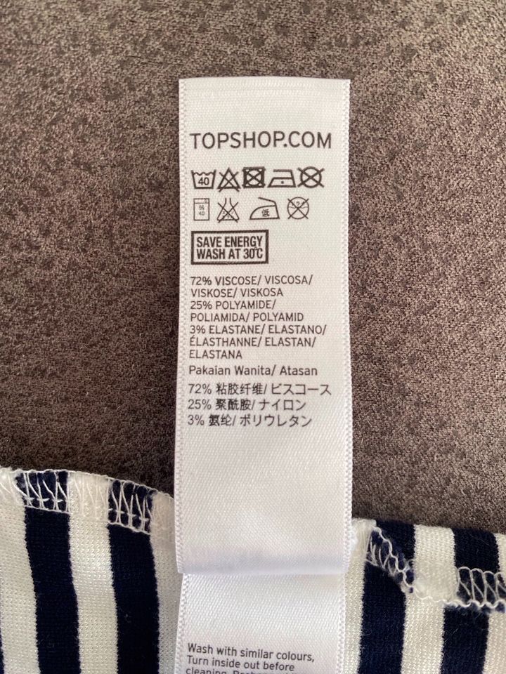 Crop top Shirt der Marke TOPSHOP Gr. 34 in Hilden