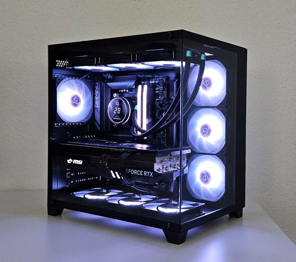 Ultra RGB Gaming PC | RTX 4080 SUPER | Intel i7 14700KF | 32GB DDR5 | 1TB | 2 Jahre Garantie in Beverungen