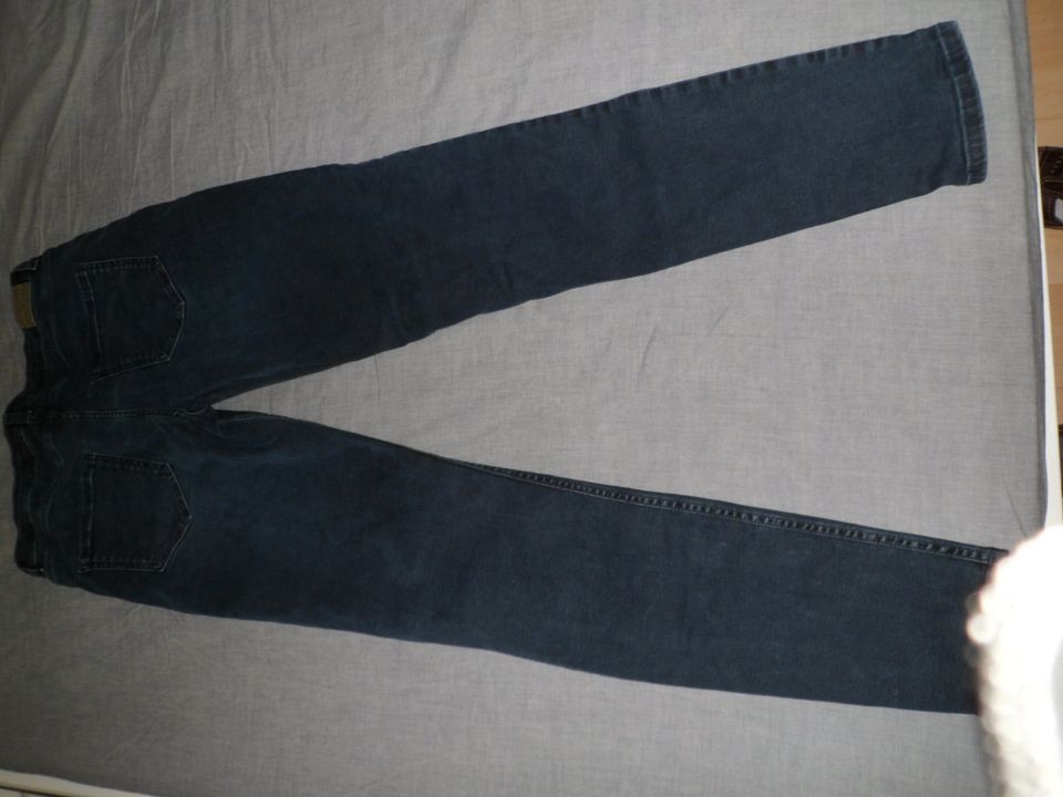 10 Damen Jeans Hosen Gr. 40-40/42 je € 8,00 - viele Fotos in Weichs