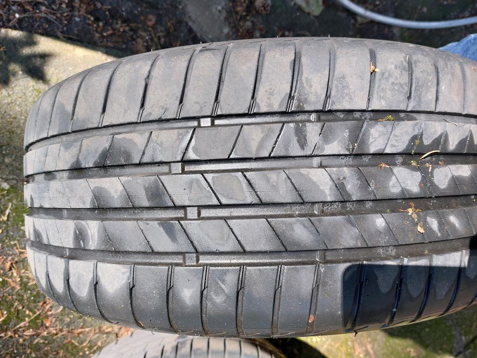 Sommerräder Aluett 42 8x17 ET45 Bridgestone 5x112 225/45R17 Golf in Löwenberger Land-Grüneberg