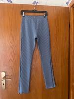 Damen Hose Zara 28 kariert Stoffhose blau weiß Größe M Niedersachsen - Bassum Vorschau
