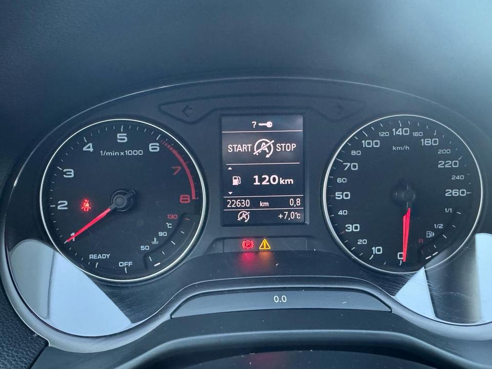 Audi Q2 mit Apple CarPlay, Navi, Sitzheizung, Klimaautomatik, ACC in Lindlar
