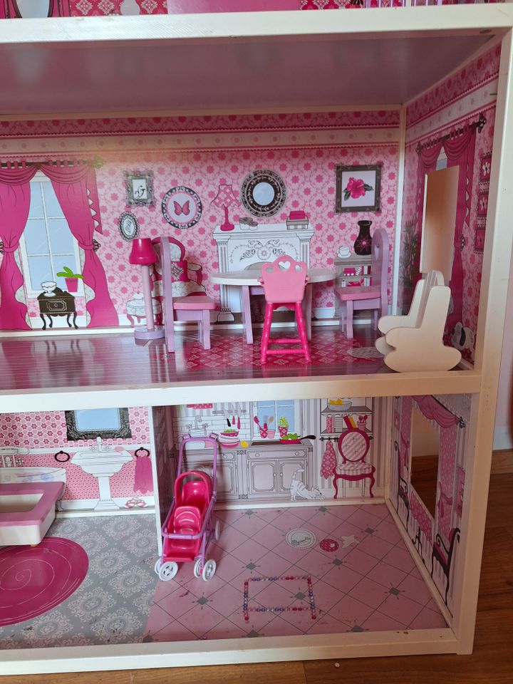 Puppenhaus LOL Barbie Barbiehaus Spielhaus in Gammelin