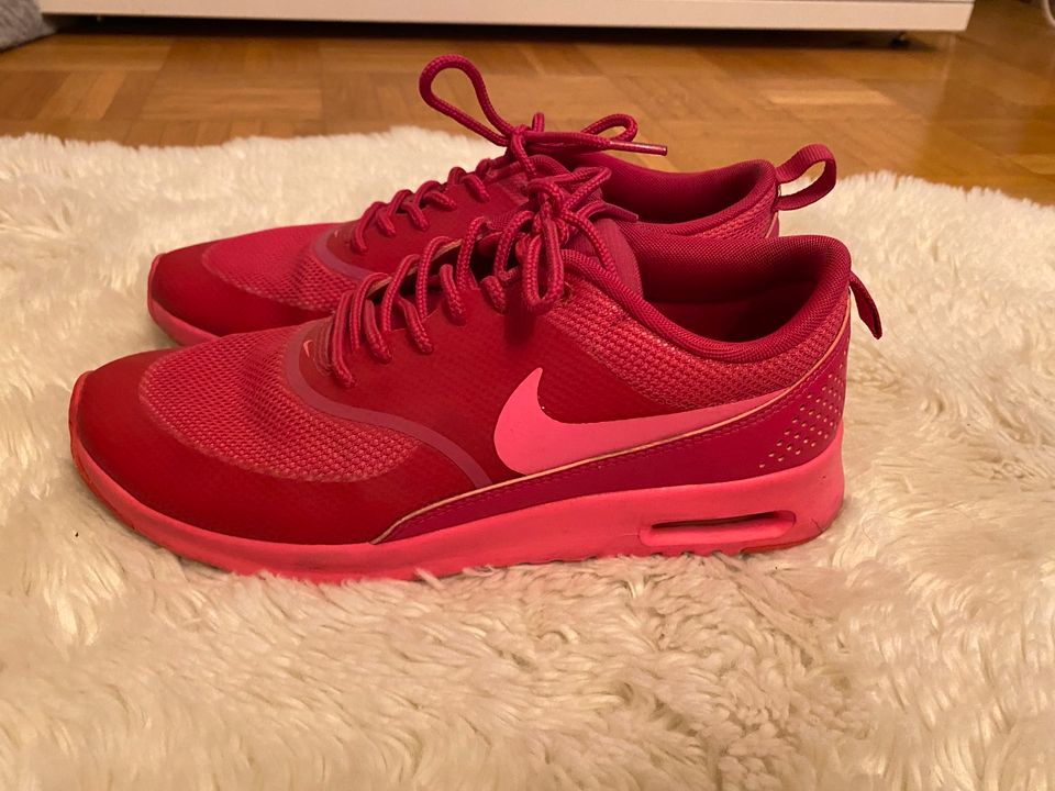 Nike Air Max Thea Gr. 38 pink in Weikersheim