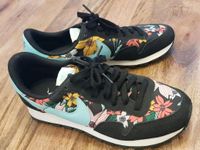 NIKE WMNS AIR PEGASUS 83 ALOHA PRINT BLACK HAWAII 42.5 EU Rheinland-Pfalz - Mainz Vorschau