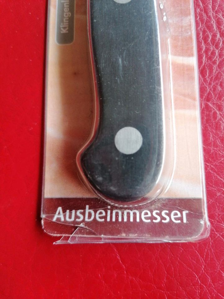 Ausbeinmesser  NEU, Ernesto, 15 cm Klinge, mit Verpackung in Bad Wildungen