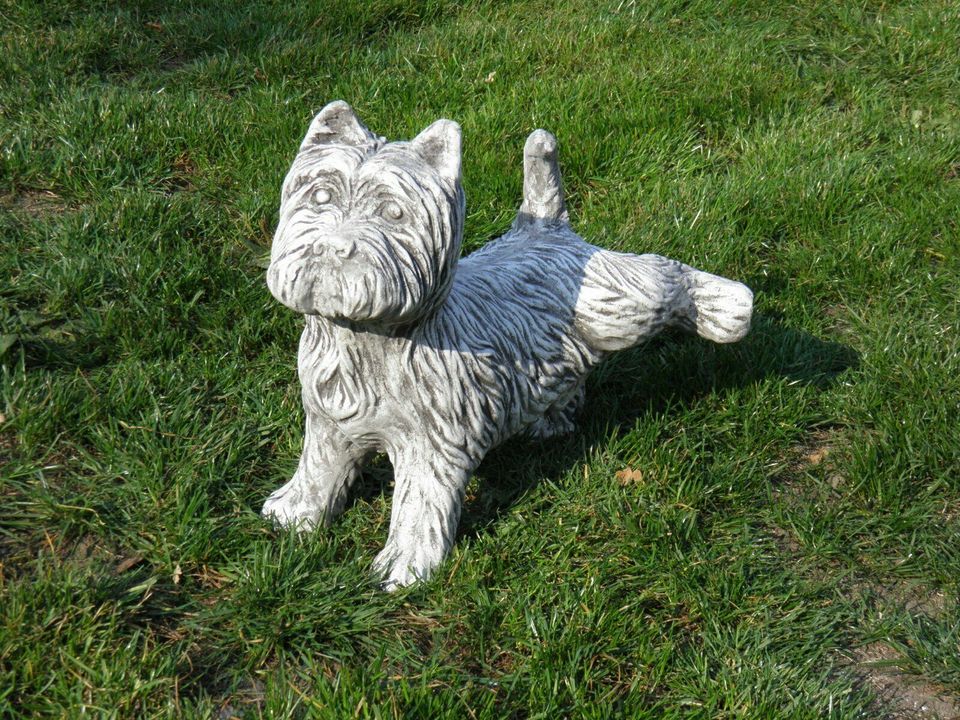 kleiner Hund aus Beton / Stein für Außen, inkl. Versand, Neu in Wimmelburg