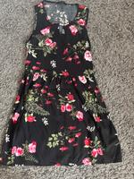 Vero Moda Sommerkleid Blumen Gr. M Bayern - Olching Vorschau