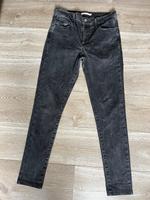 schwarze Levis High Rise Super Skinny 720 Gr. 30 -neuwertig- Nordrhein-Westfalen - Langerwehe Vorschau