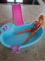 Barbie Swimmingpool mit Zubehör, neuwertig Bayern - Aichen Vorschau