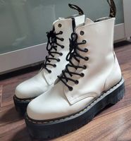 Dr Martens Plateau Jadon Boots Glattleder Weiß Größe 40 wie neu Nordrhein-Westfalen - Bedburg Vorschau