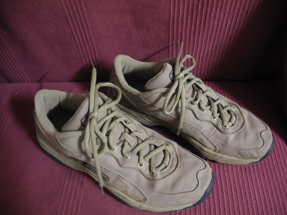 Sportschuhe Sneaker Reebok Gr.8 40,5 neuw in Augsburg