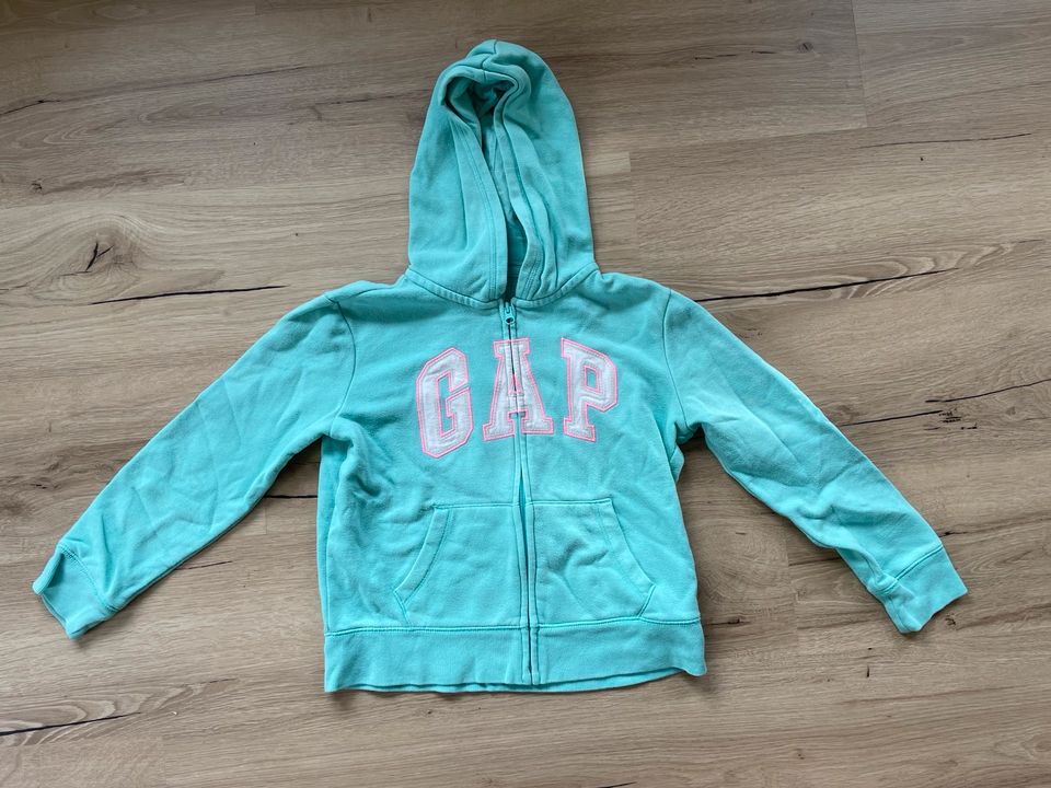 GAP Sweatjacke Gr. 140/146 türkis mint pink weiß in Aerzen