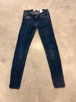 HOLLISTER Jeans 24/31 dunkelblau wenig getragen Baden-Württemberg - Weingarten (Baden) Vorschau