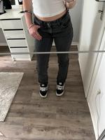 H&M straight leg jeans, 34 Hannover - Vahrenwald-List Vorschau