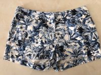 Shorts in blumigem Muster Hessen - Baunatal Vorschau