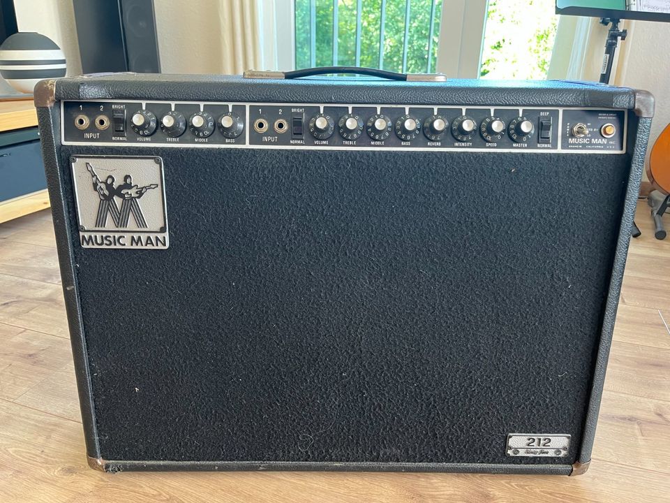 MusicMan Guitar Amp 212 sixty five Vintage 70-80er in Hamburg