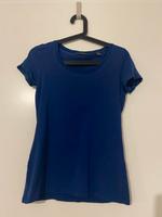 Esprit-T-Shirt kräftig blau in Größe M. Nordrhein-Westfalen - Dinslaken Vorschau