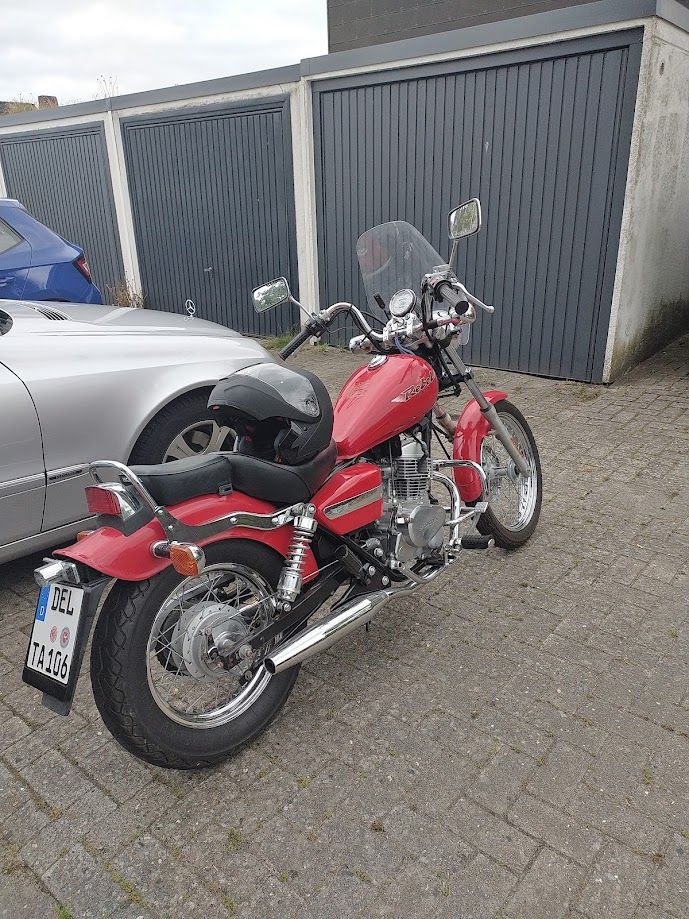 Honda Rebell rot, 125ccm- gepflegt, zu verkaufen in Delmenhorst