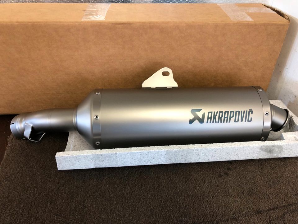 Akrapovic Auspuff Dämpfer BMW R1200R 2011-2014 77118520328 in Bad Bentheim