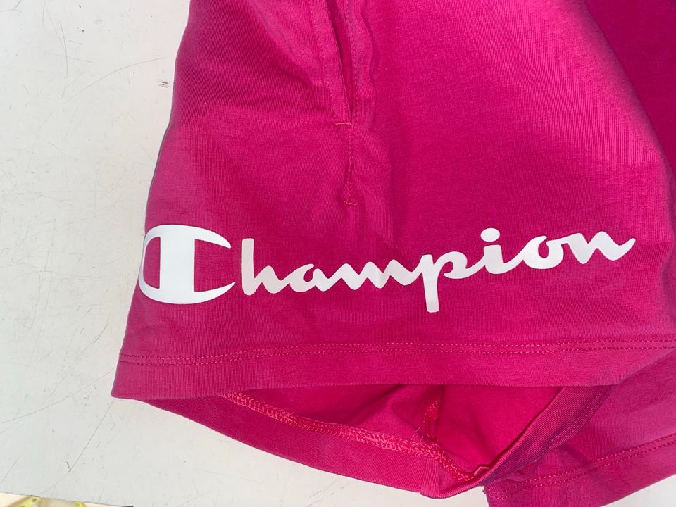 Champion Shorts Baumwolle Gr M Pink mit weißem Aufdruck neu in Reinbek