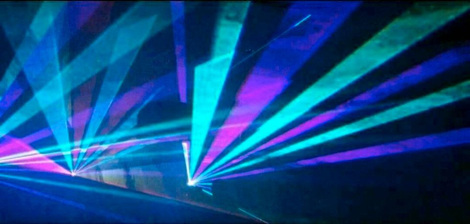 Lasershow | Hochzeit u. Event | DJ Sachsen | Feuerwerk aus Licht in Freital