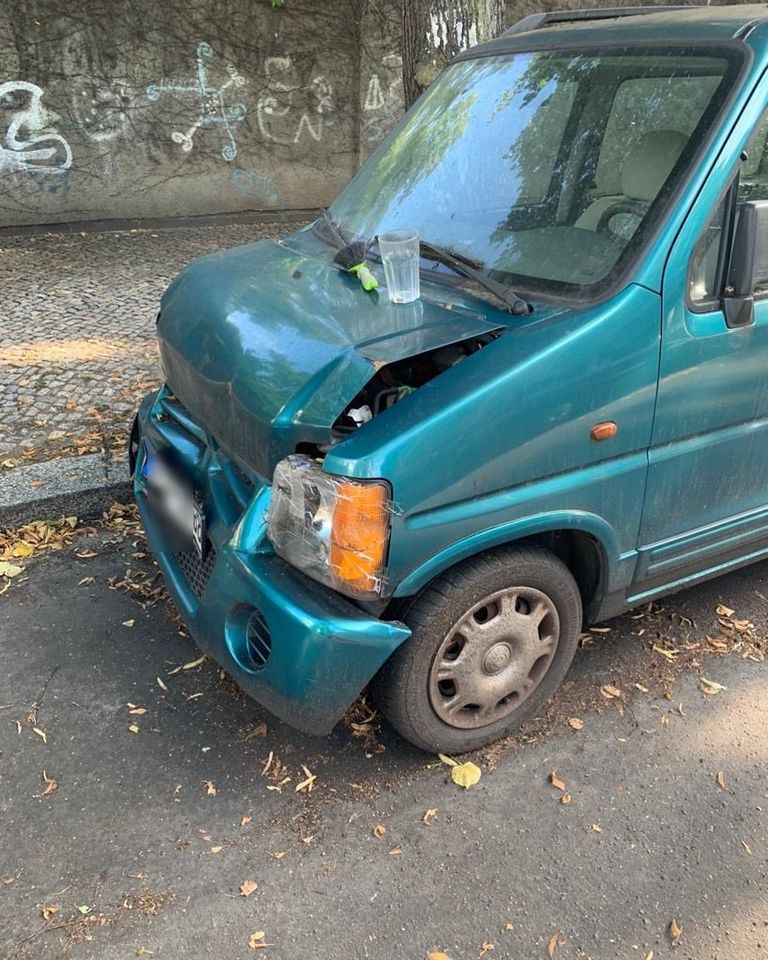 Suzuki unfaller in Schönefeld