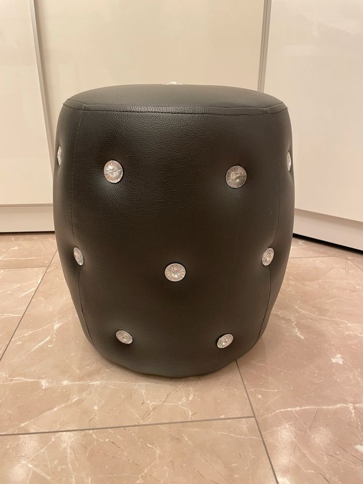 Pouf Sitzhocker schwarz Leder in Bestwig