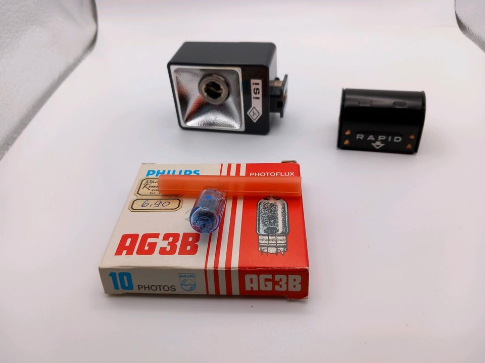 Analogkamera Agfa Silette Rapid I mit Blitz in Butzbach