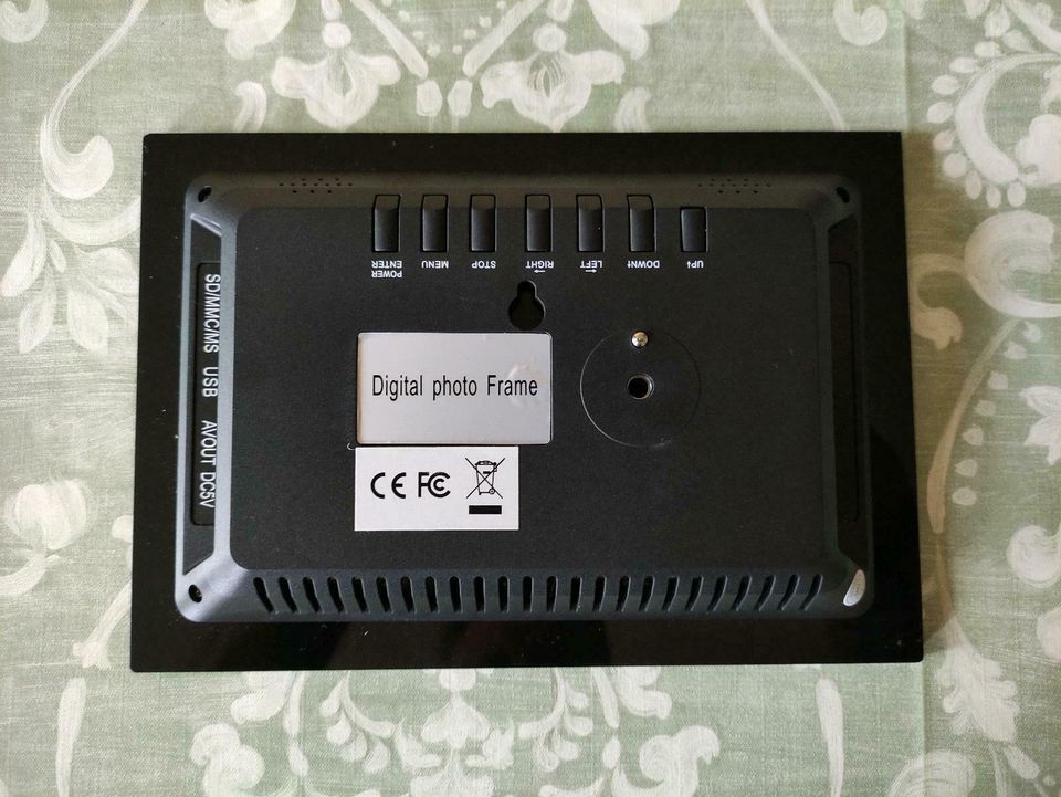 +++ Digitaler Bilderrahmen + Digital Photo Frame +++ in Mengen