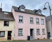 Renovierungsbedürftiges Mehrfamilienhaus an Selbermacher günstig Rheinland-Pfalz - Waxweiler Vorschau
