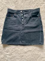 Levi’s Jeansrock, schwarz, Größe 28, nie getragen Mülheim - Köln Holweide Vorschau