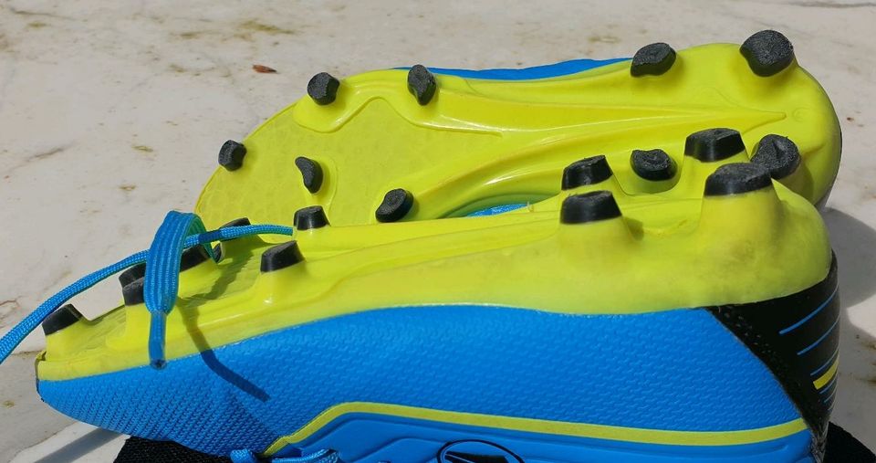 Fußballschuhe Stollen Jako gr 31 in Viersen