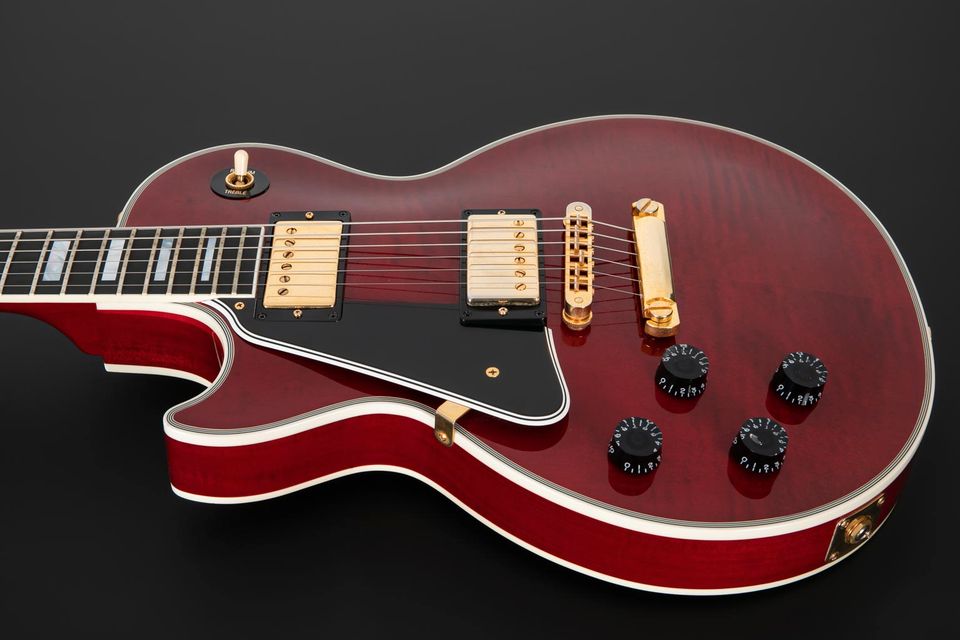 2022 Gibson Les Paul Custom Translucent Cherry Lefthand in Paderborn