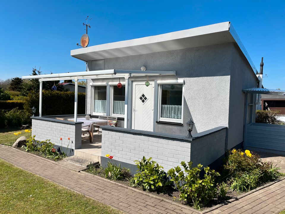 Ferienbungalow auf Eigenland, eigenem Bootsliegeplatz, auf Rügen in Gustow