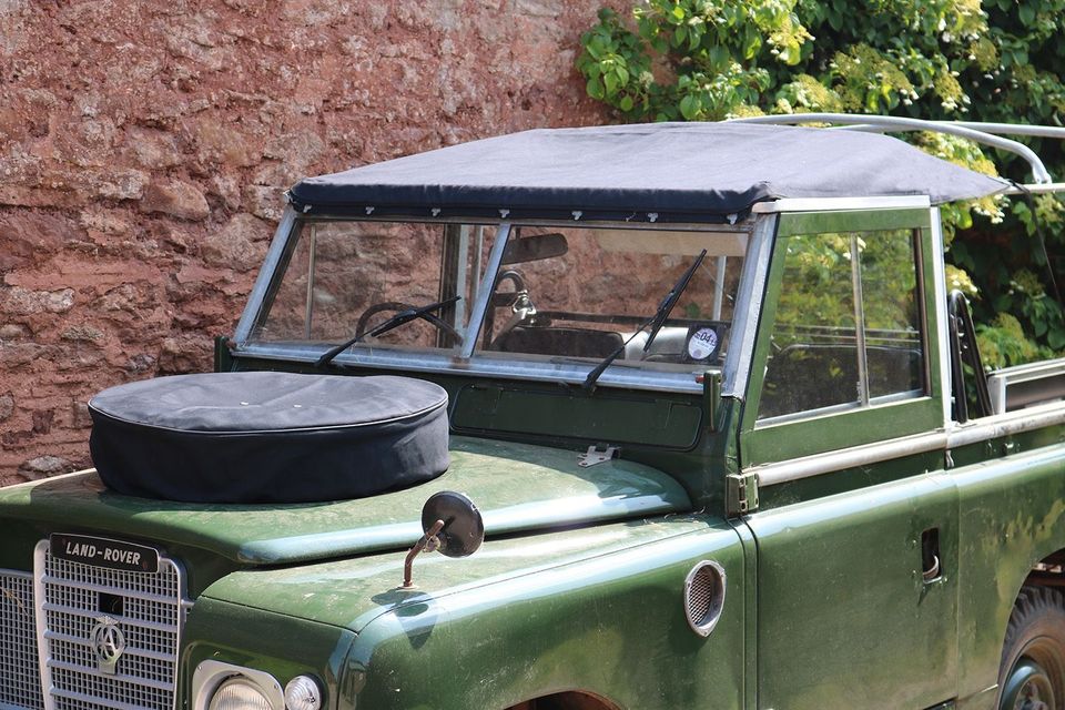 Land Rover Serie 88/109 Bikini Softtop / Verdeckplane Exmoor Trim in Rheinbreitbach