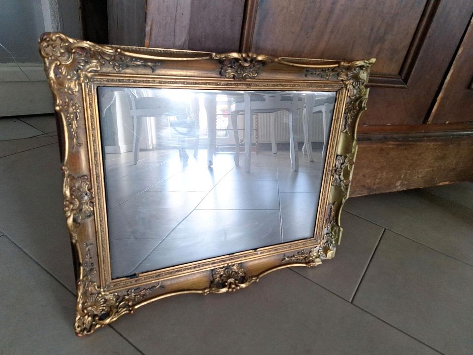 Antiker Spiegel in Ahlefeld-Bistensee