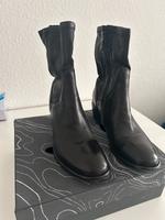 Lemargo , Stiefeletten Damen, Vollleder Größe 40, NEU! Berlin - Schöneberg Vorschau